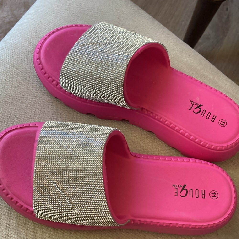 Rouge woman’s 11 pink silver sparkle chunky sandles great condition